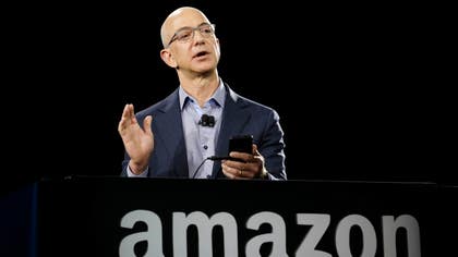 Jeff Bezos Amazon stängde på 6,9 procent.