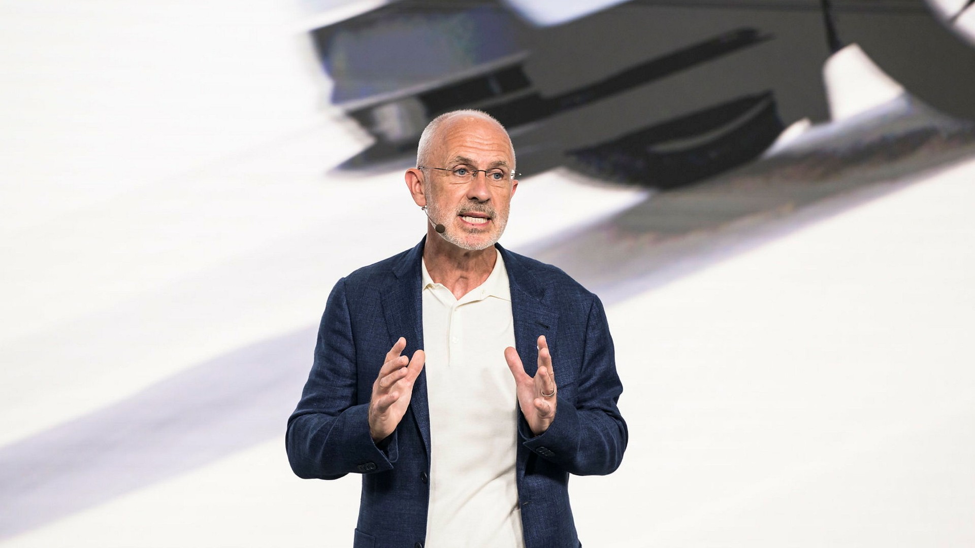 Volvo Cars satsar allt på rött