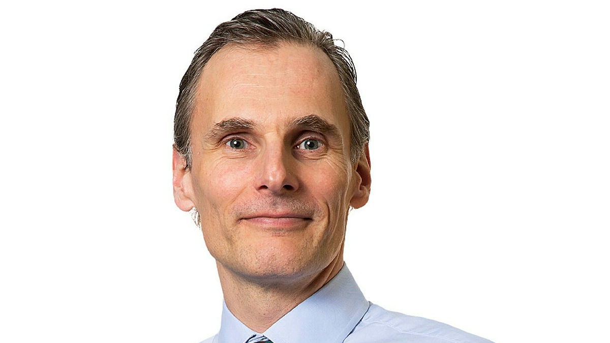 Johan Nordenfelt, informationschef på Erik Olsson Fastighetsförmedling.