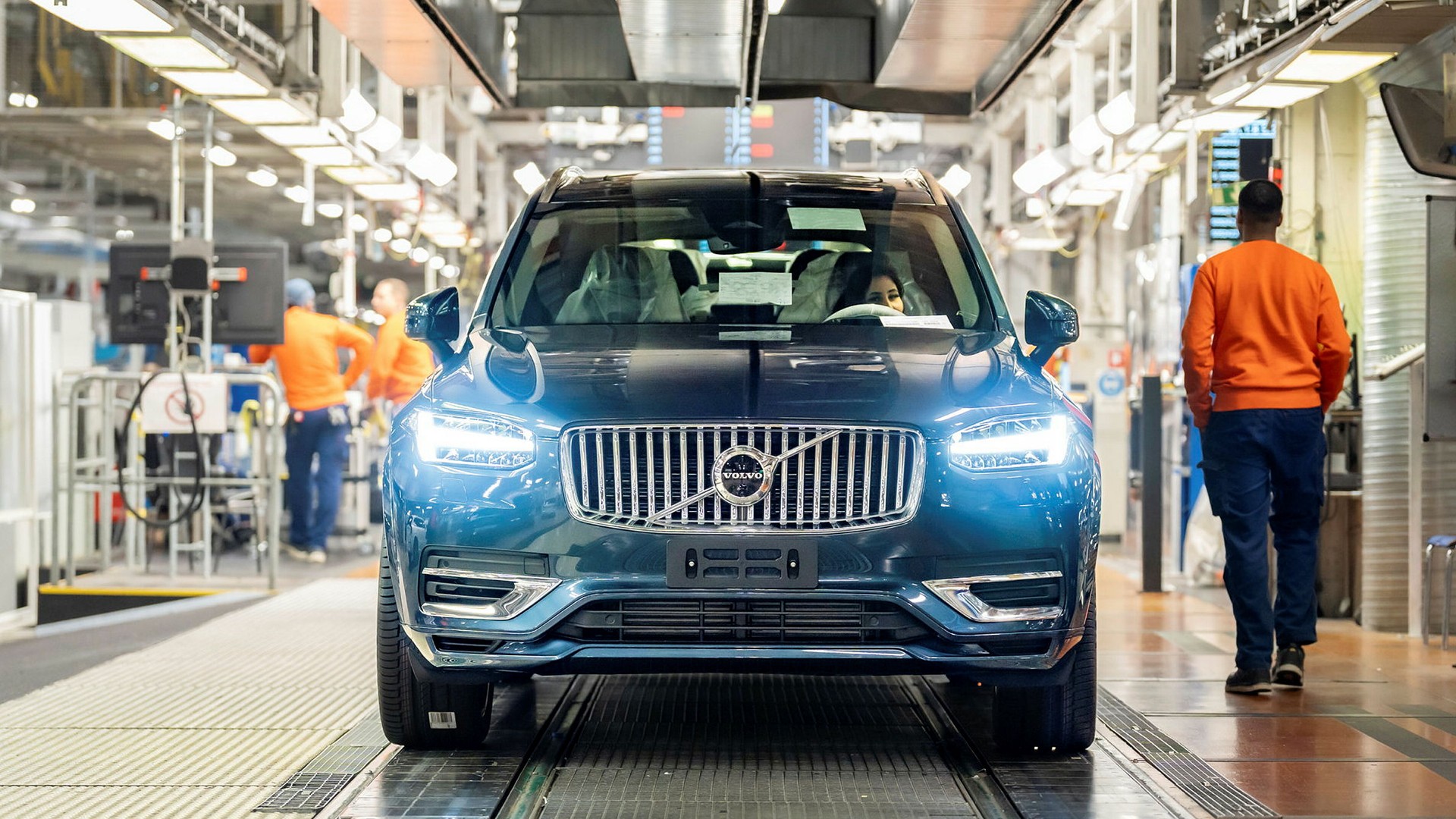 Volvo Cars försäljning lyfte 27 procent i april