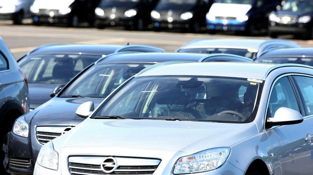 Nyregistrering av bilar i EU ökade med 10 procent i februari