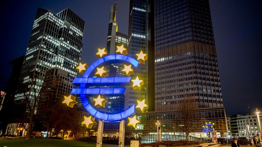 Europaräntorna sjunker inför ECB-besked