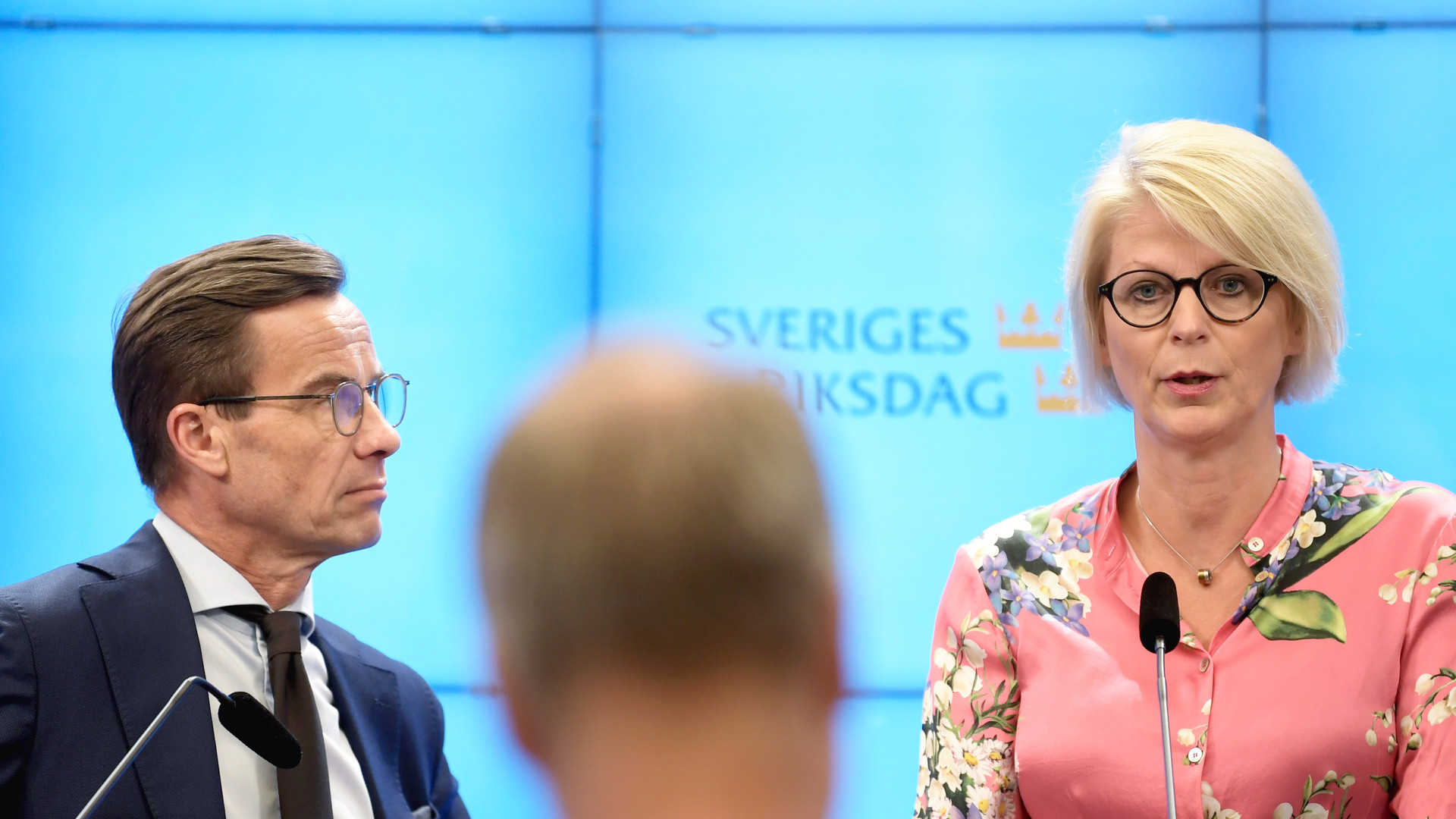 Moderaterna lovar miljarder i sänkt statlig inkomstskatt