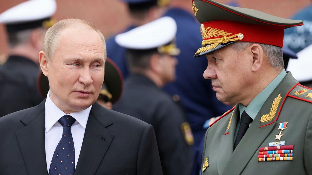 Putin vill byta ut Rysslands försvarsminister