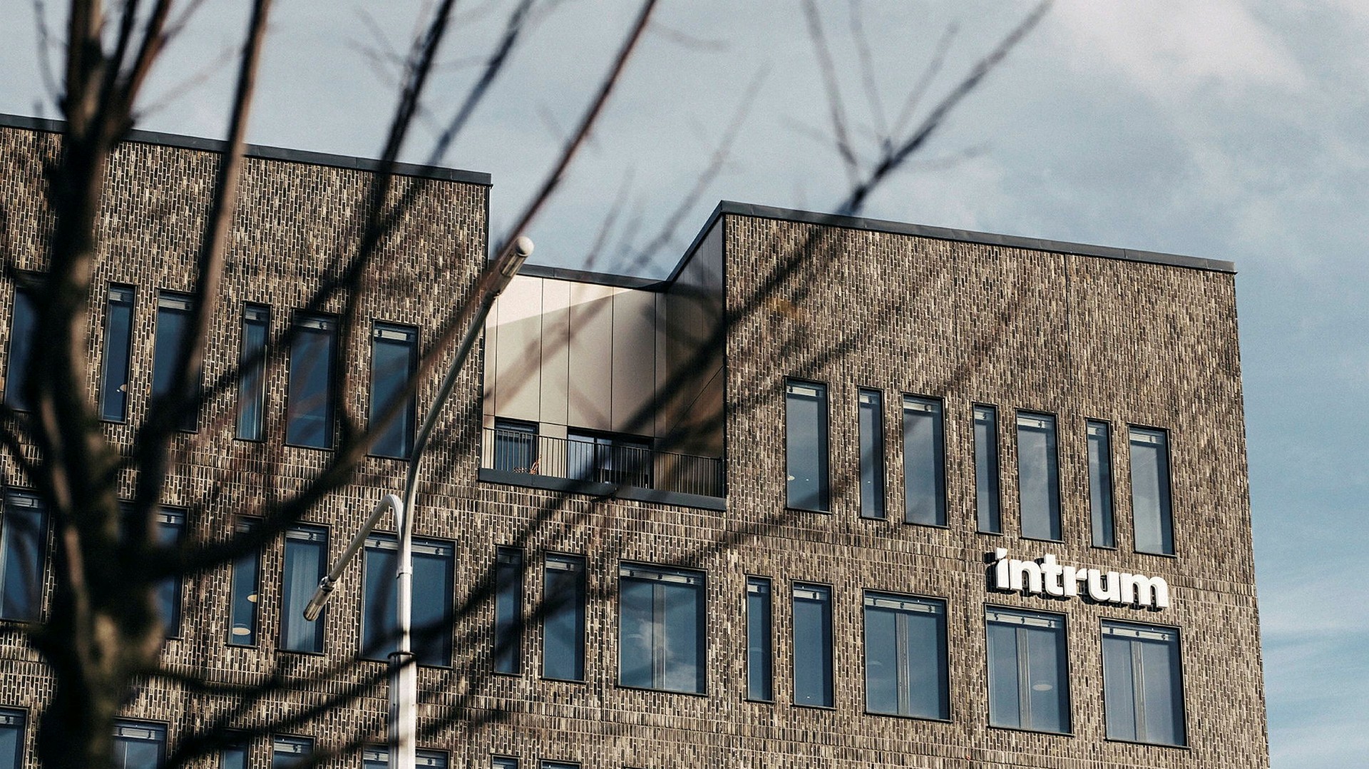 Analyspodden: Intrum är fast i SBB-fällan