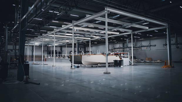 Här färdigställs Xshores nya fabrik i Nyköping.
