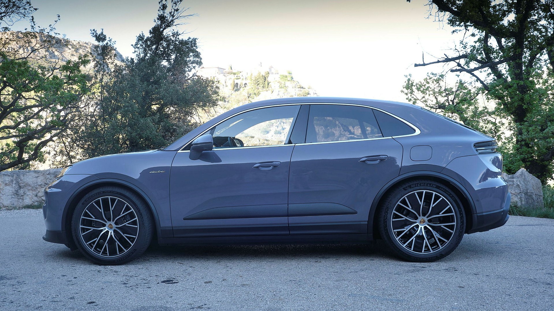 Di Weekend har testkört nya Porsche Macan.