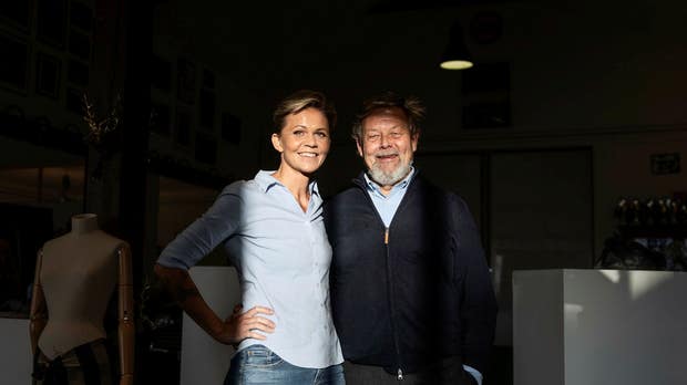 Klara Sydhoff Wallenberg och Peter ”Poker” Wallenberg i familjens kreativa ateljé.