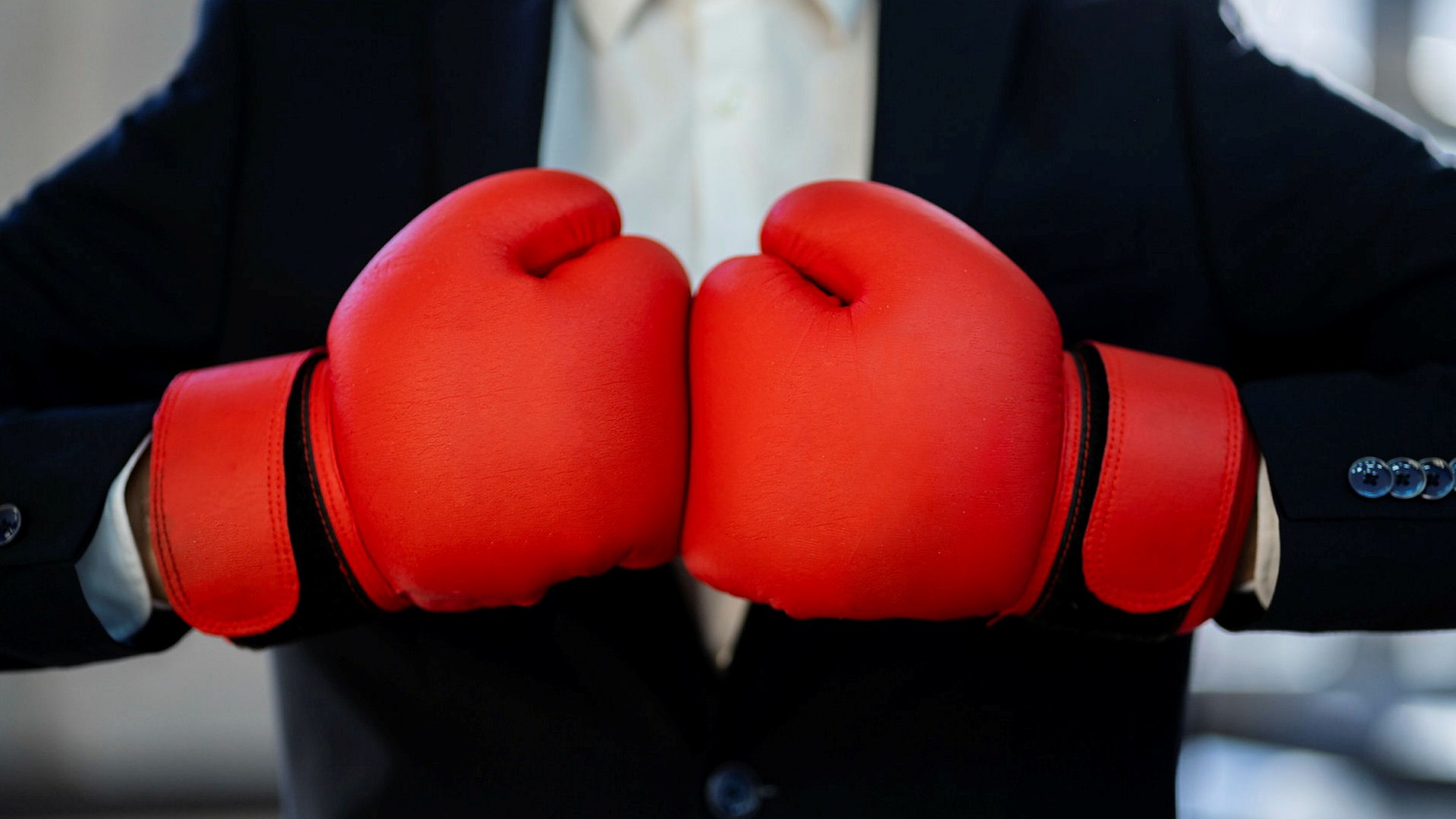 14.00: Het debatt om krisande Intrums öde