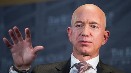 Jeff Bezos, Amazons vd.