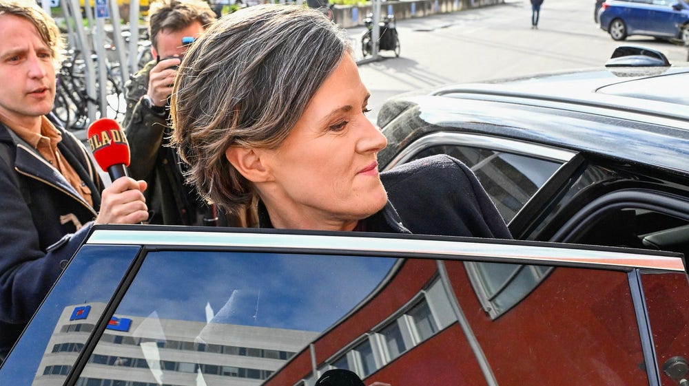 M-toppen till Kinberg Batra: Kan du skilja på rollerna?