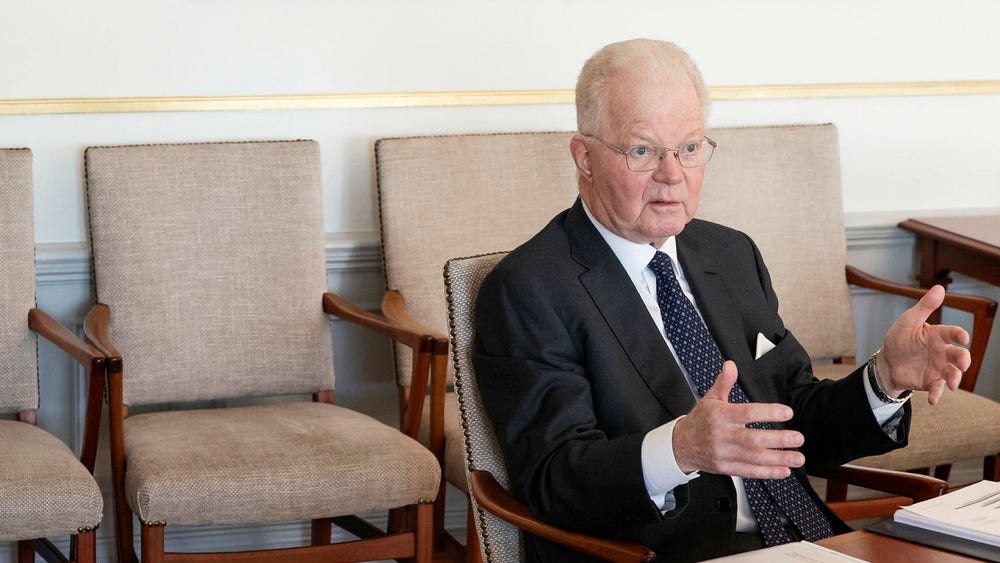 Lundberg går emot Wallenberg: Avstår köp i Ericsson