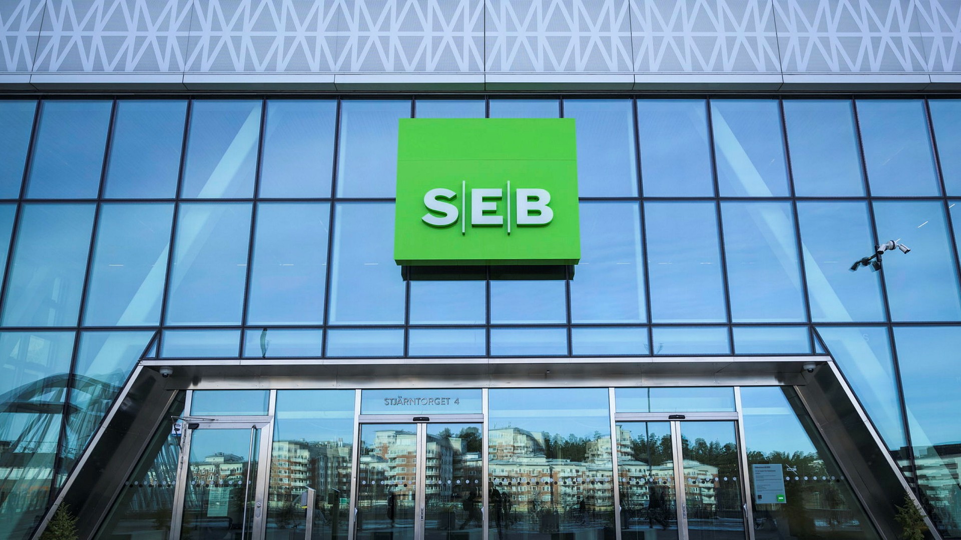 SEB tror på första räntesänkningen i juni i stället för september