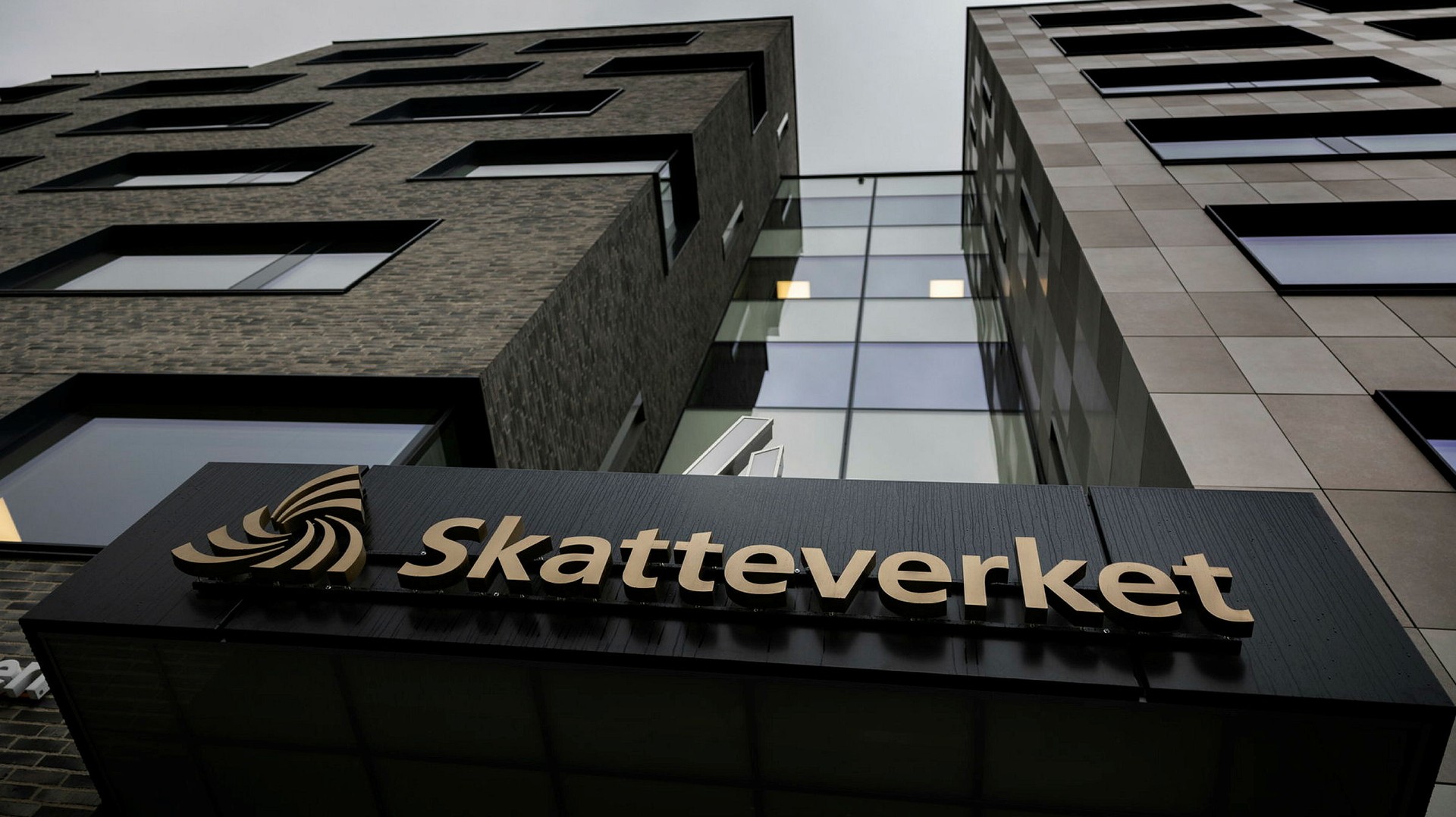 Intrum upptaxeras med 100 miljoner