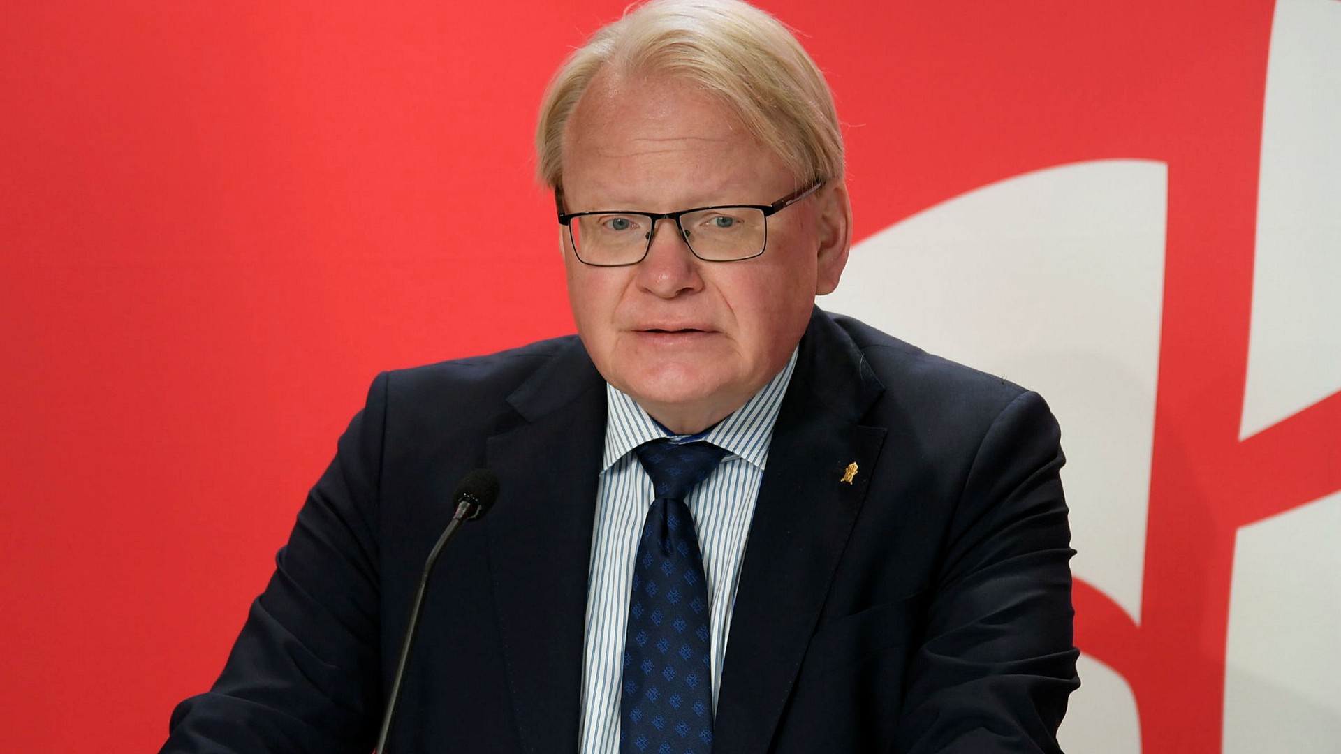 S vill att rika ska betala försvarets miljardtillskott