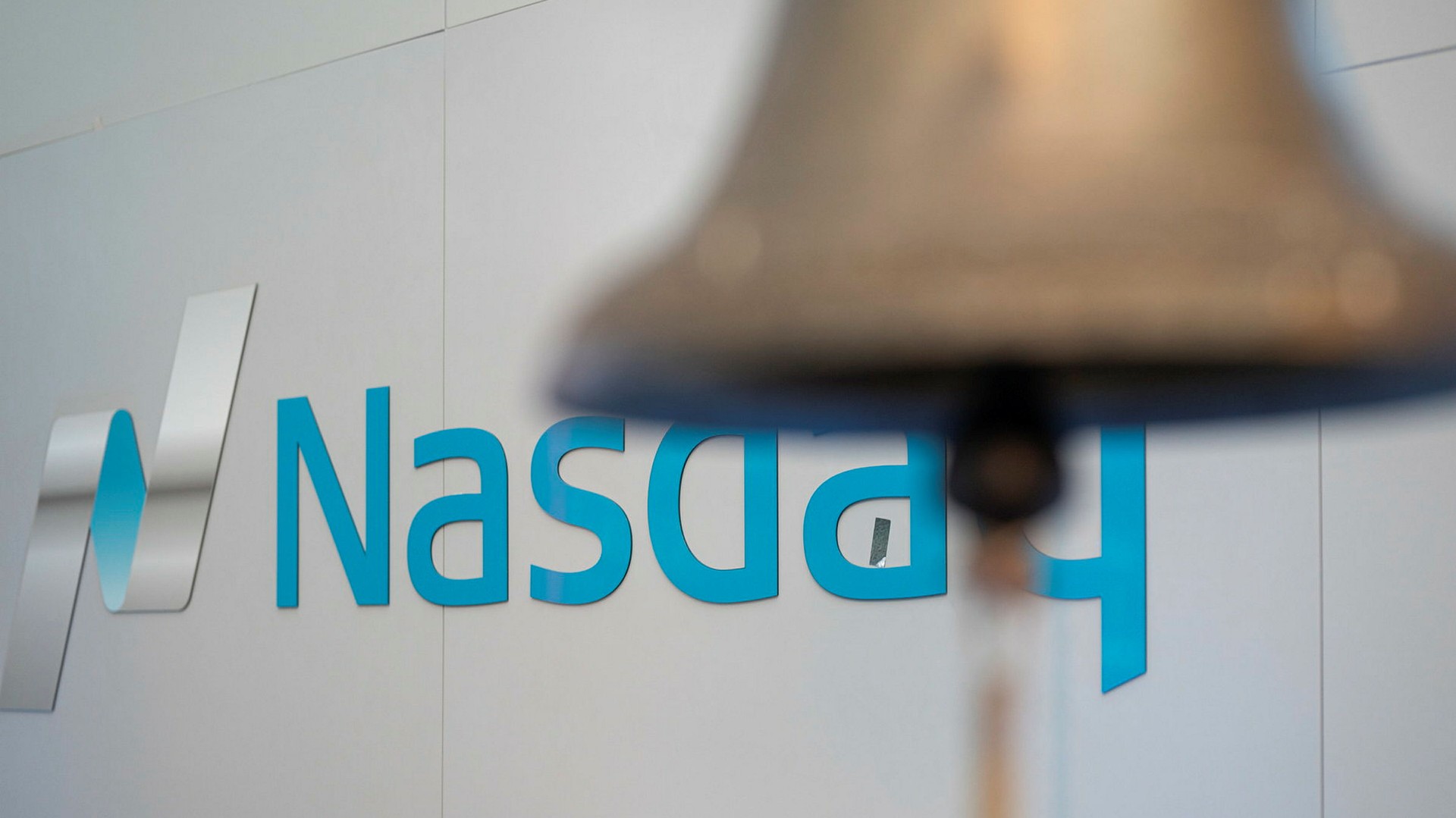 OMXS30 öppnar på ny rekordnivå – Embracer rusar