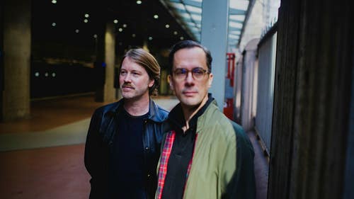 Filmproducenten Patrik Andersson, som bland annat ligger bakom den internationella biosuccén "Midsommar", och Jakob Abrahamsson, som grundat Capitol i Stockholm och är delägare i NonStop Entertainment, går samman och startar ett nytt produktionsbolag.