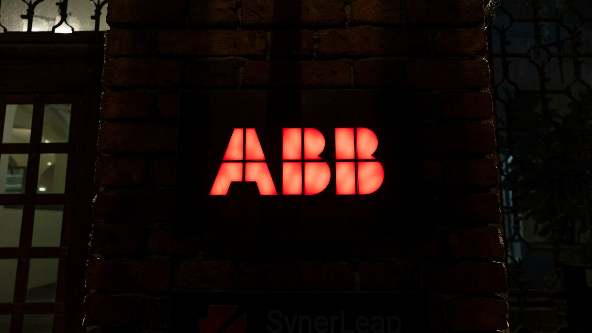 Uppgifter: ABB på väg sälja del av laddningsverksamhet