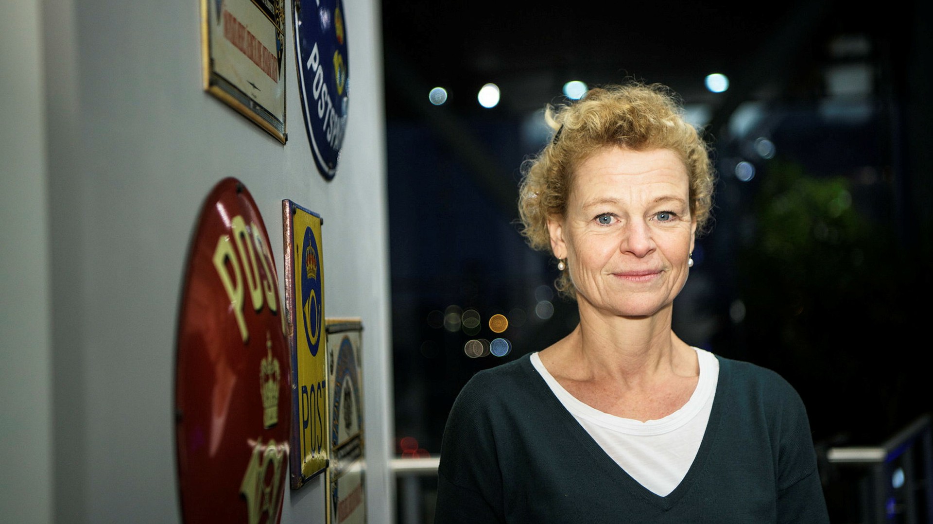 Bara Postnord drabbas av den kostsamma postregleringen