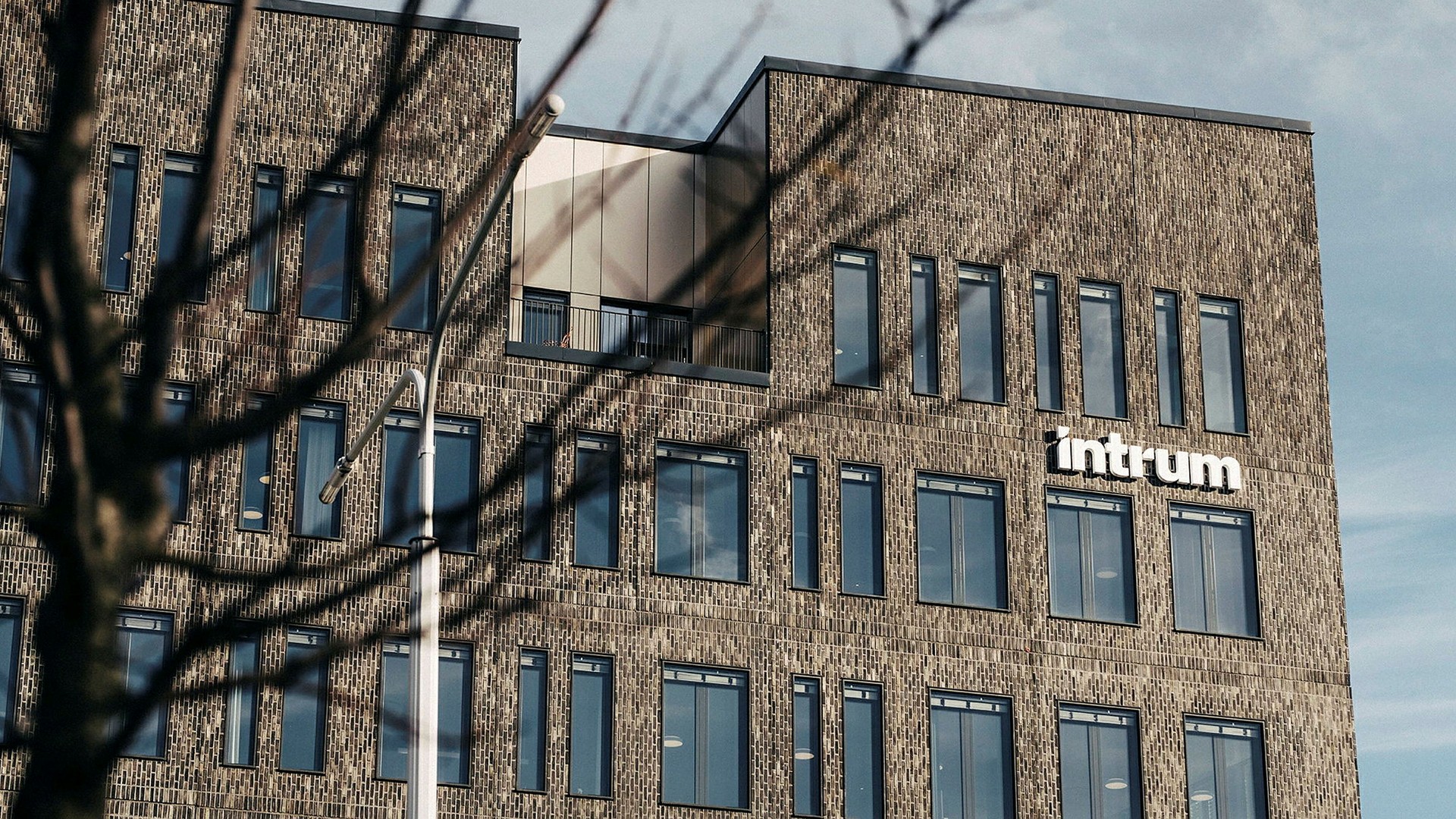 Intrums drag – mitt i kurskraschen