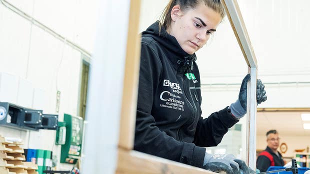 ”Jag har alltid sommarjobbat här. Men jag är utbildad florist och har jobbat i sportbutik. Men efter ett tag har jag tröttnat och kommit tillbaka”, säger Therese Ferm Carlsson.