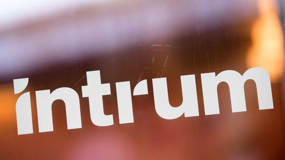 UBS kapar riktkursen för Intrum rejält – upprepar neutralt råd