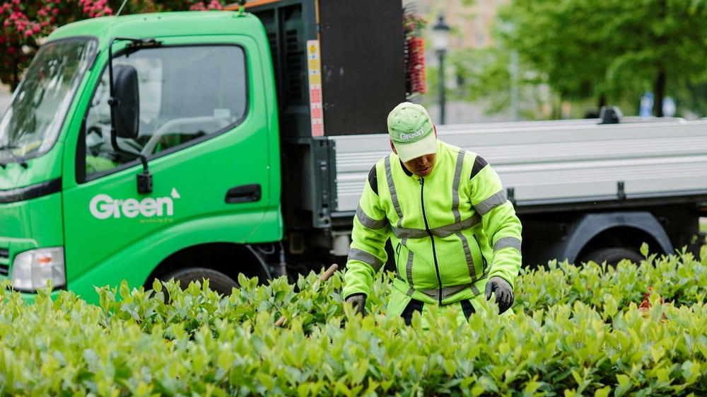 Byggmästare Ahlström blir största ägare i Green Landscaping