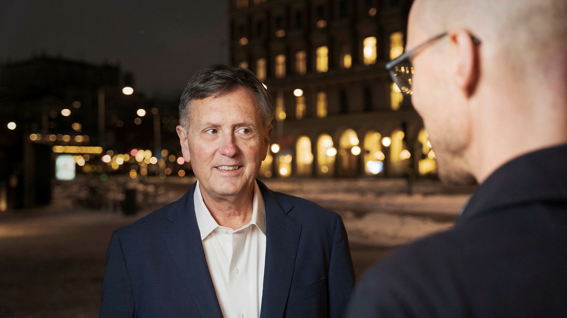 Richard Clarida, tidigare vice ordförande för Federal Reserve, träffade Di:s Nils Åkesson vid ett besök i Stockholm.