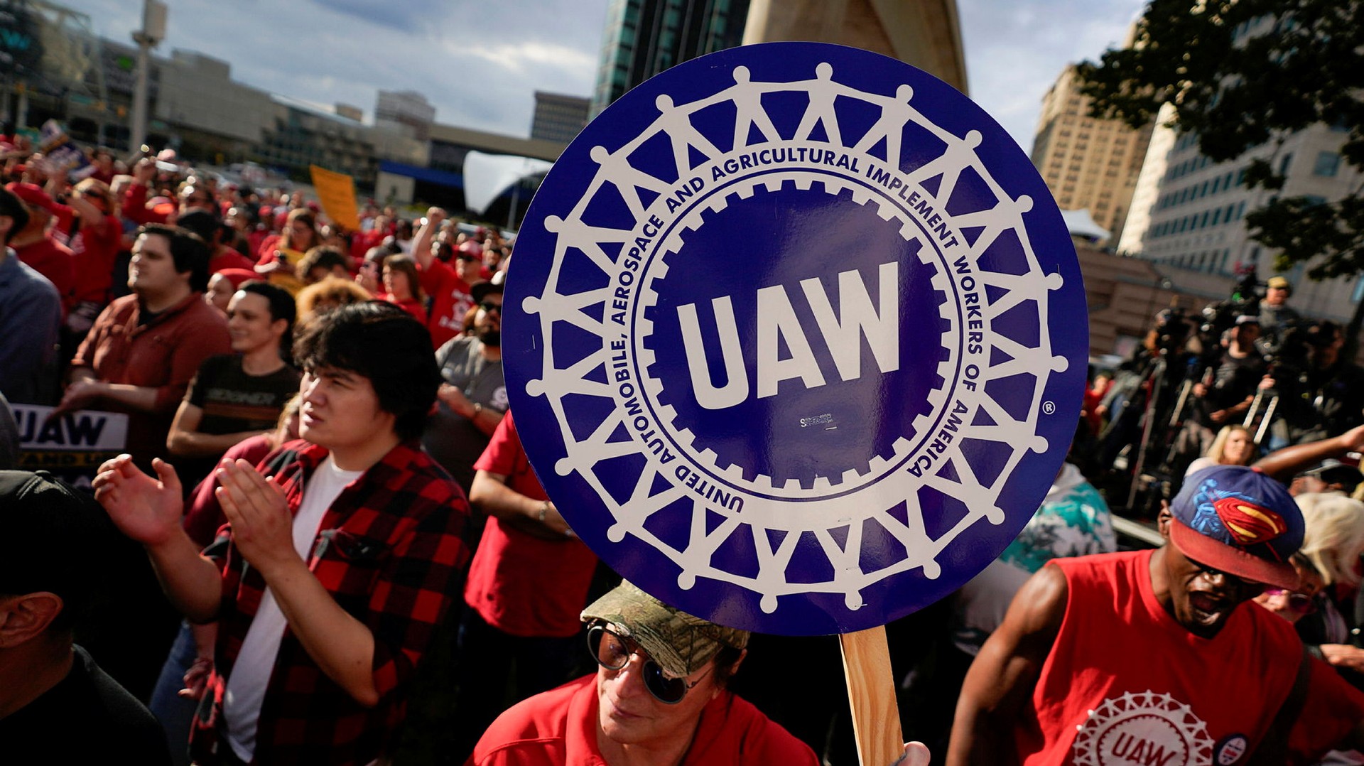 Miljardsmäll från amerikanska strejken i Volvos resultat