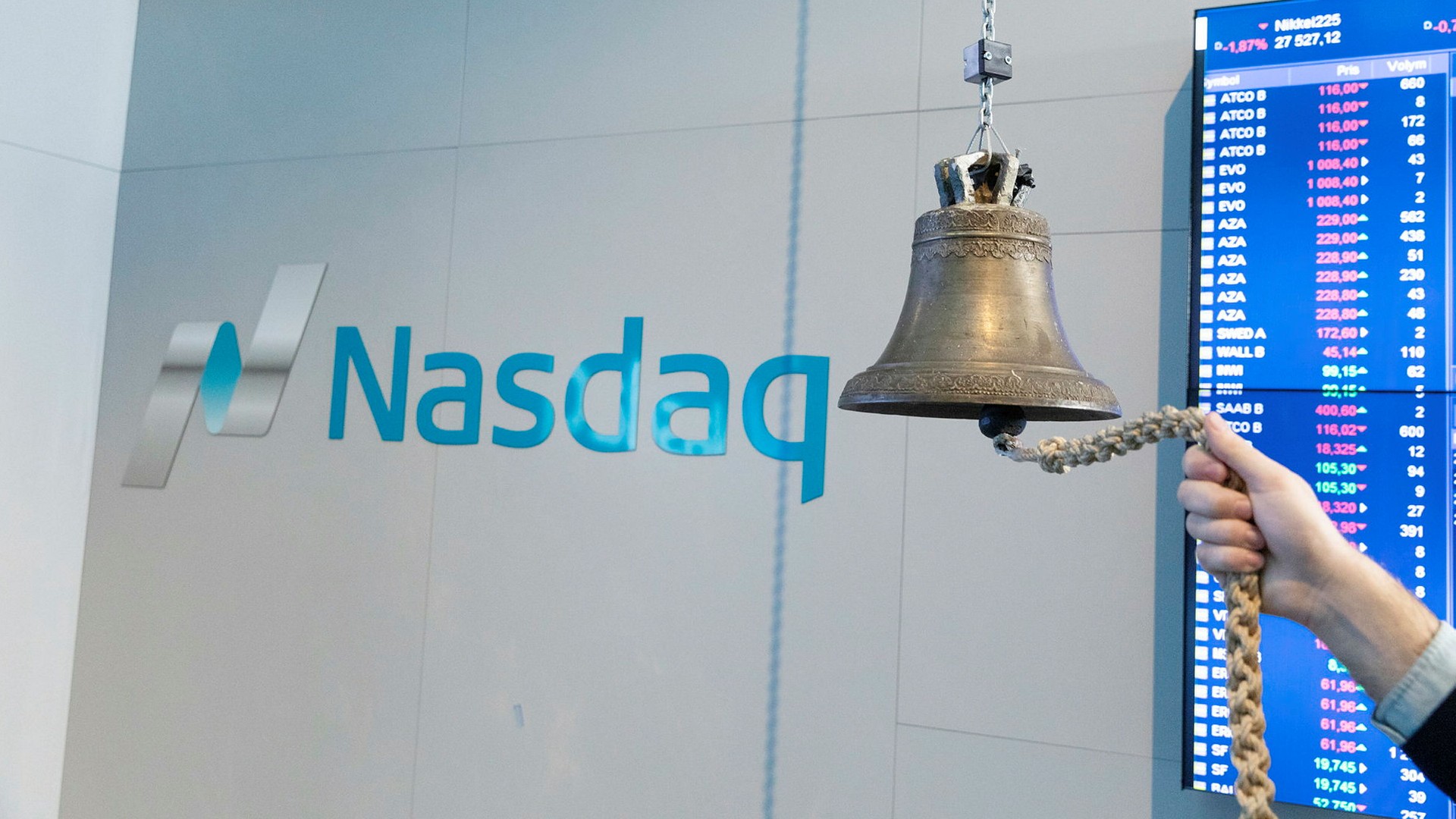 Stockholmsbörsen öppnar något upp – Handelsbanken rapportstiger