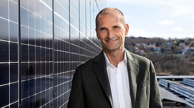Batteryloops vd Rasmus Bergström på taket till Essitys kontor i Mölndal utanför Göteborg.