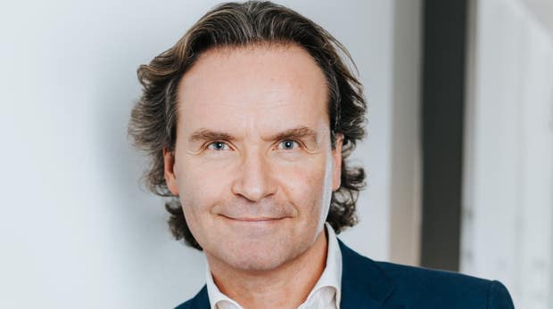 Elons vd Stefan Lebrot.