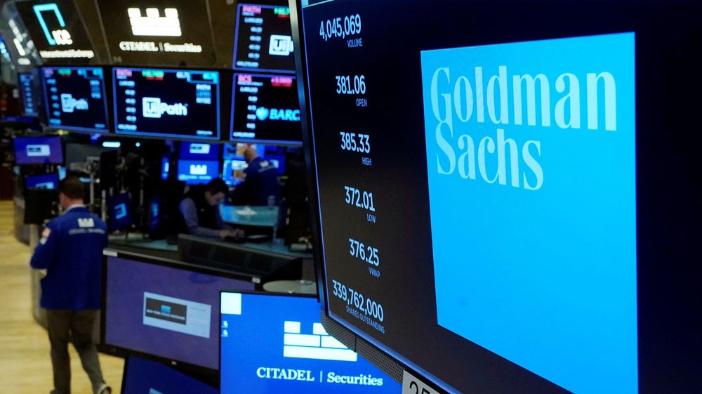Uppgifter: Fed granskar Goldman Sachs – aktien faller