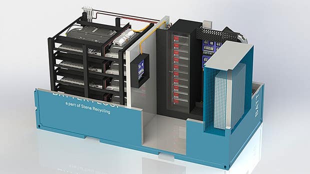 Basen i BatteryLoops system är fem uttjänta batterier från Volvo Cars elbil XC40 Recharge.