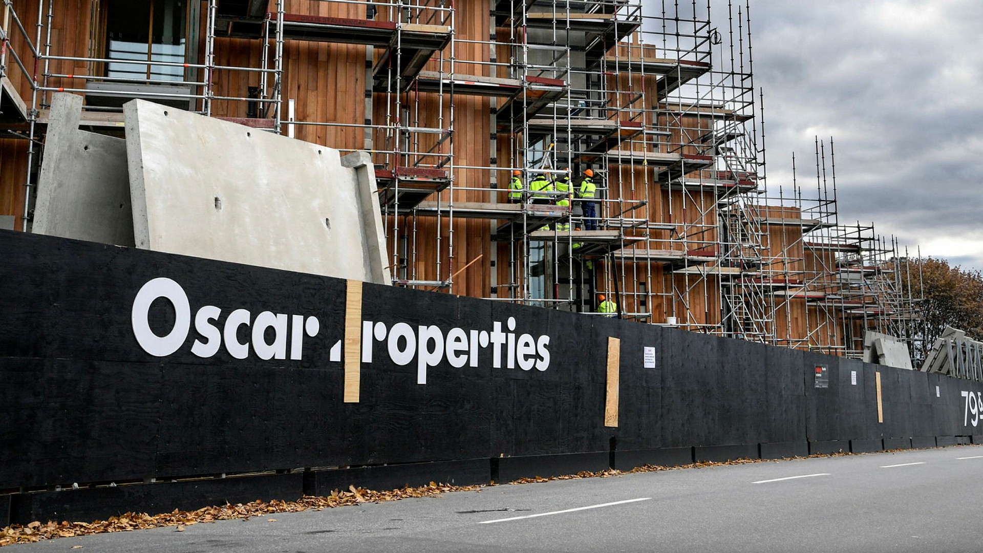 Krisande Oscar Properties överens med vissa långivare