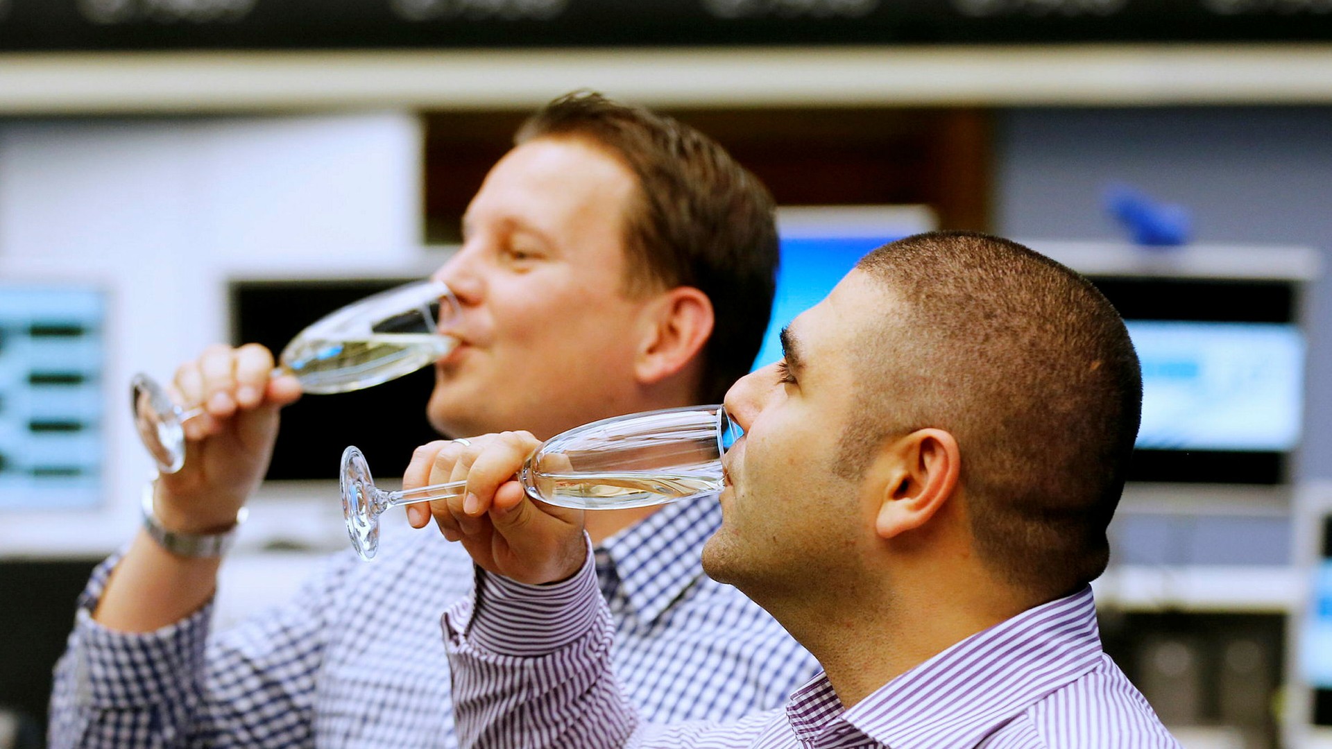 Hoppet om räntesänkningar håller liv i den amerikanska börsfesten.