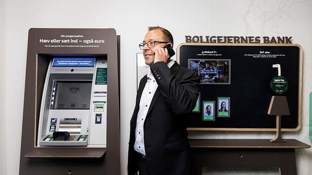 En gång i månaden träffar Tom Palvings team resten av organisationen för att dela insikter om vad som fungerat bra och mindre bra. I gengäld får de frågor från kollegor som leder till nya hypoteser de kan testa.
