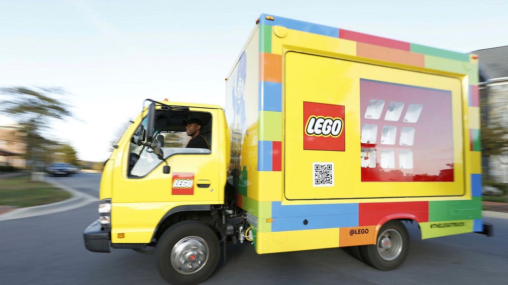 Lego fortsätter att växa på svag leksaksmarknad
