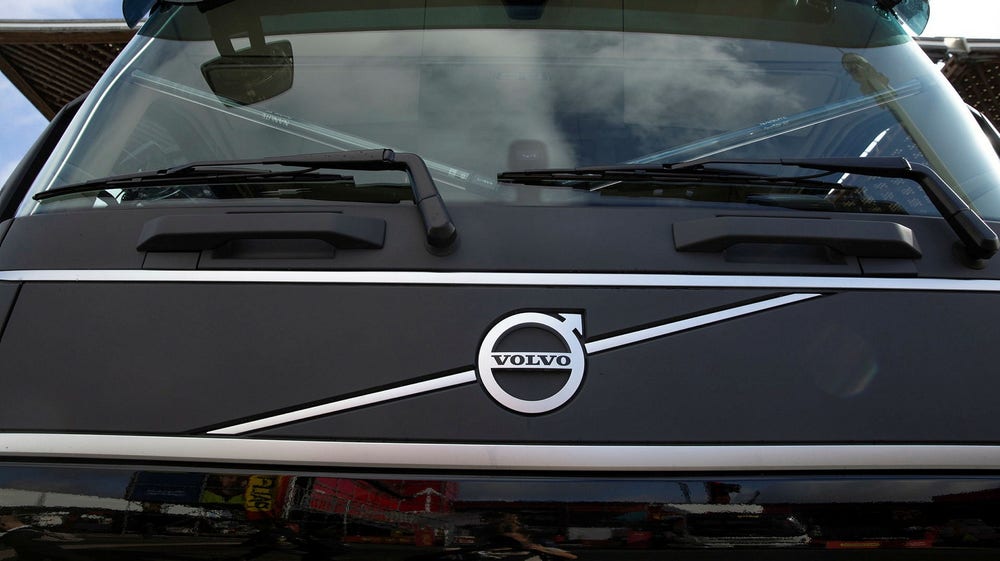 AB Volvo och Traton faller på Daimlers rapportutspel